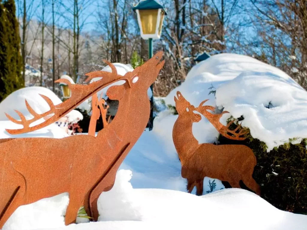 Seminarhotel Salzburg Förtserhof in St. Gilgen Außenansicht im Winter