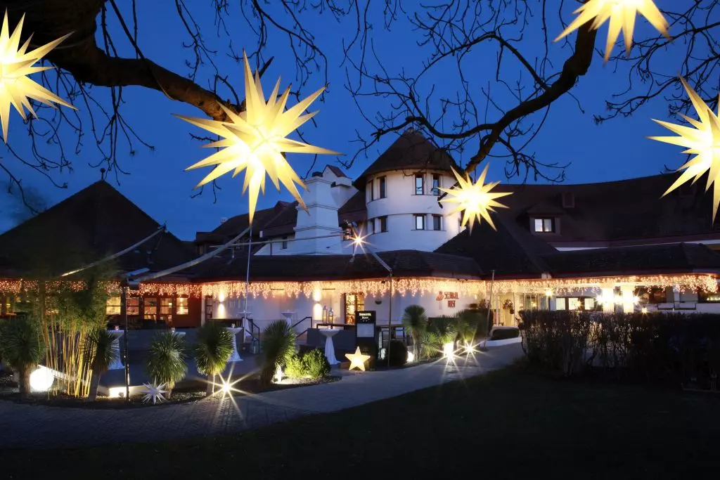 Seminarhotel Burgenland: Seehotel Rust in weihnachtlicher Beleuchtung