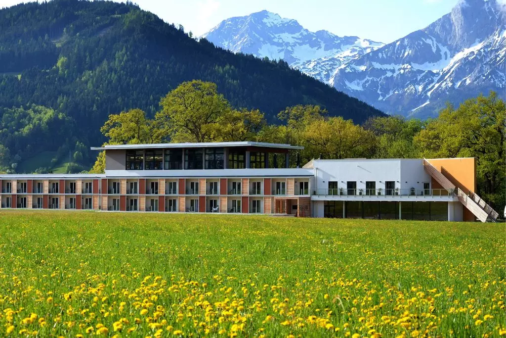 Hotel Spirodom Admont im Frühling